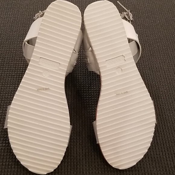 Sandals - Picture 5 of 5